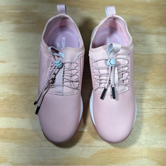 Clove Pink Nurse Sneakers Women’s Size 8.5 - Picture 2 of 7